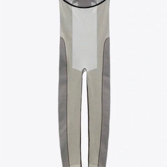 Zara contour‎ collection gray colorblock open back halter stretch jumpsuit M/L - Picture 3 of 14